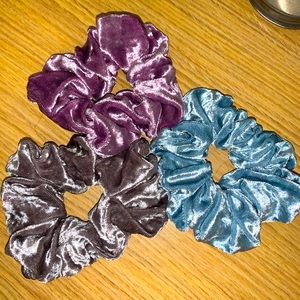 3 Velvet Scrunchies